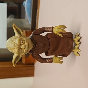 Yoda Star Wars figures 2001 Lucasfilm